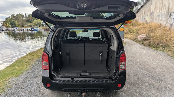 Nissan Pathfinder 14 of 30