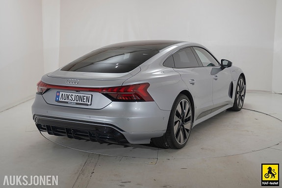 Audi e-tron GT 4 of 30