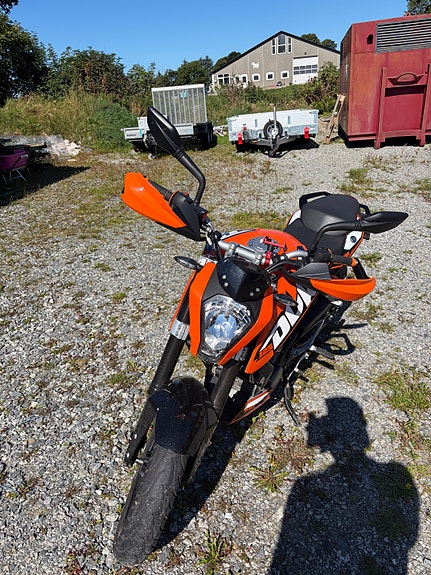 KTM 125 Duke 2 of 16