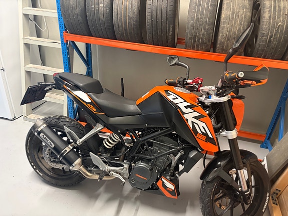 KTM 125 Duke 13 of 16