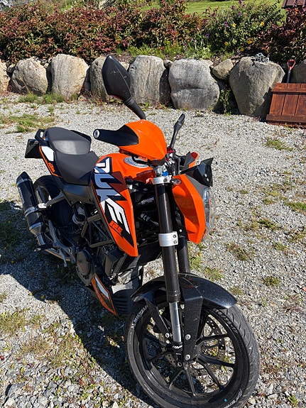 KTM 125 Duke 6 of 16