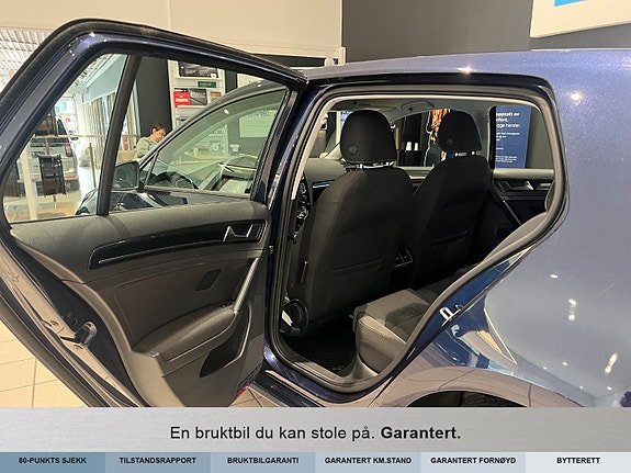 Volkswagen Golf VII 23 of 27