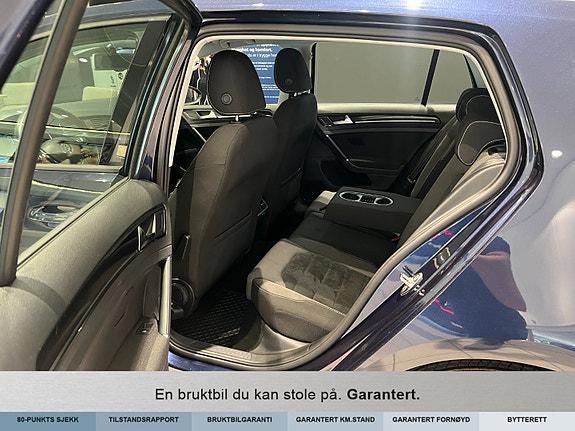 Volkswagen Golf VII 24 of 27
