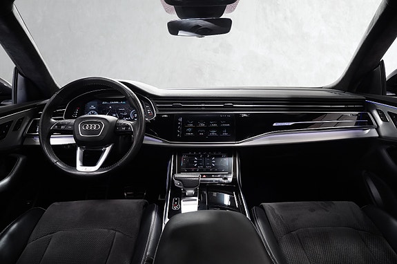 Audi Q8 27 of 30