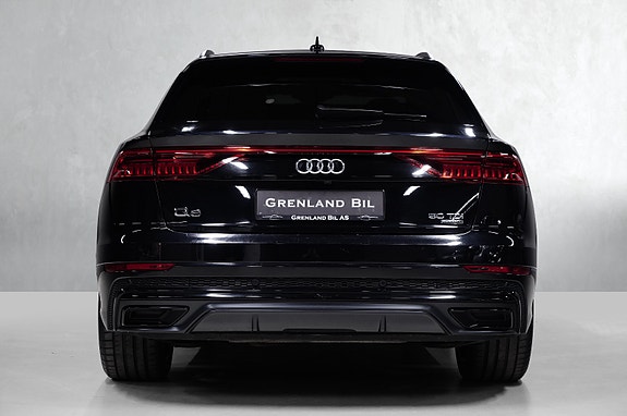 Audi Q8 11 of 30