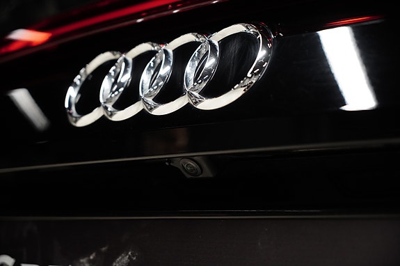 Audi Q8 17 of 30