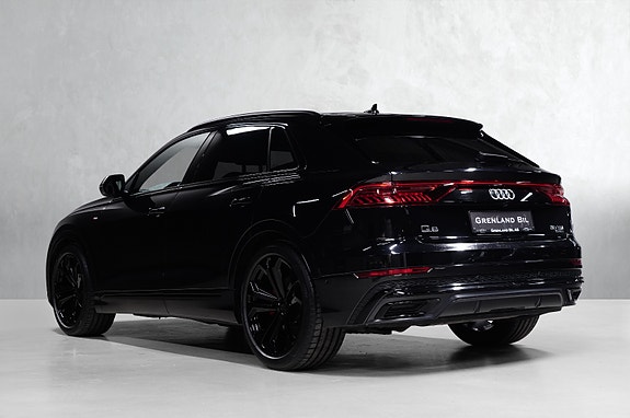 Audi Q8 8 of 30