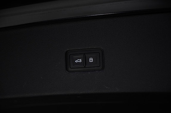 Audi Q8 18 of 30