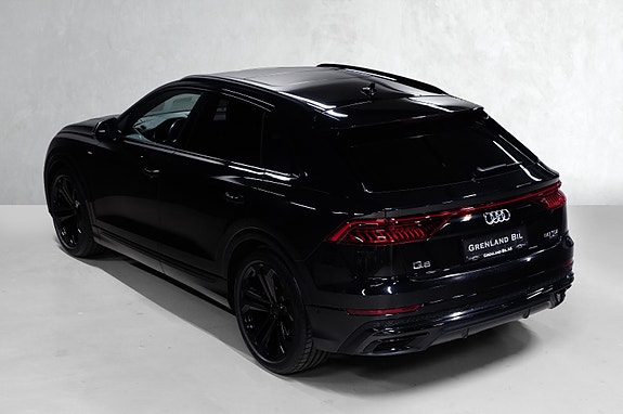 Audi Q8 9 of 30