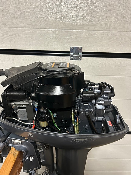 Yamaha 9.9 totakt 1997 modell kort stamme m/Rorkult kan selges med kontrollboks 10 of 10