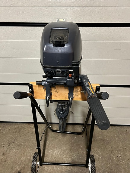 Yamaha 9.9 totakt 1997 modell kort stamme m/Rorkult kan selges med kontrollboks 3 of 10