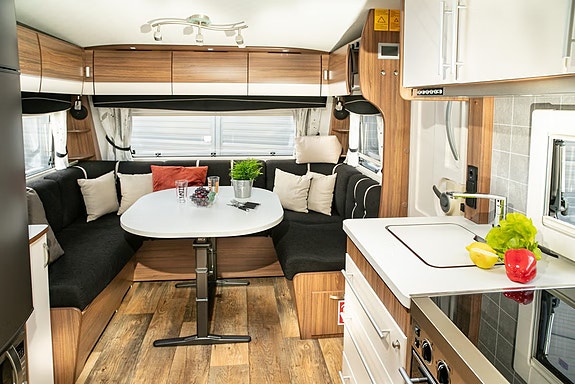 Polar 560 BK 6 of 30