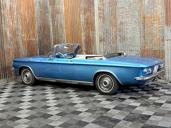 Chevrolet Corvair 9 of 30