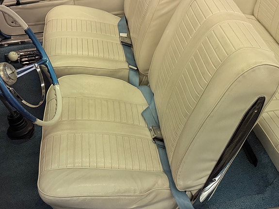 Chevrolet Corvair 20 of 30