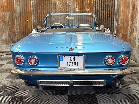 Chevrolet Corvair 14 of 30
