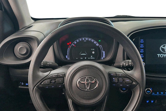Toyota Aygo X 12 of 21