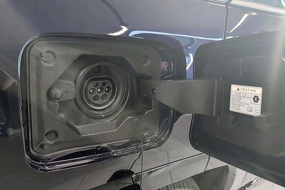 Toyota RAV4 Plug-in Hybrid 9 of 24