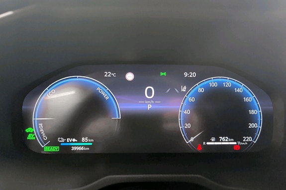 Toyota RAV4 Plug-in Hybrid 13 of 24