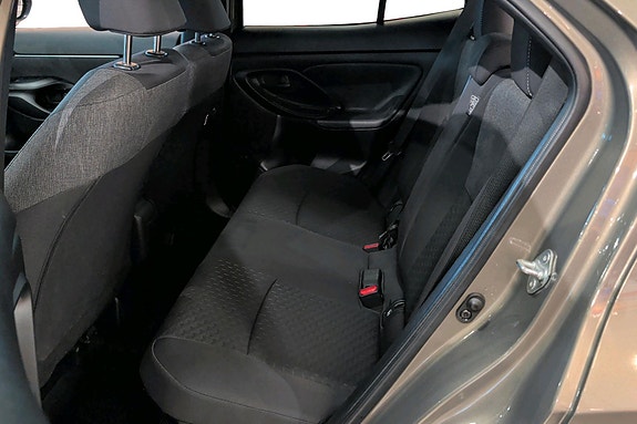 Toyota Yaris Cross 16 of 20