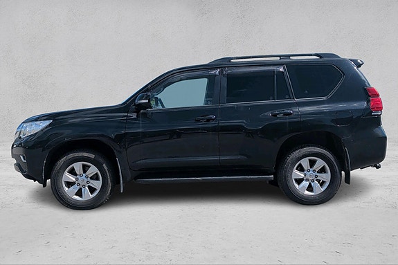 Toyota Land Cruiser 2 of 5