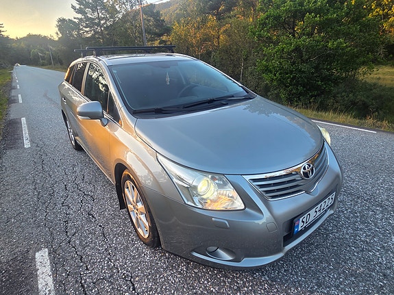 Toyota Avensis 13 of 30