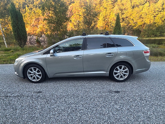 Toyota Avensis 14 of 30