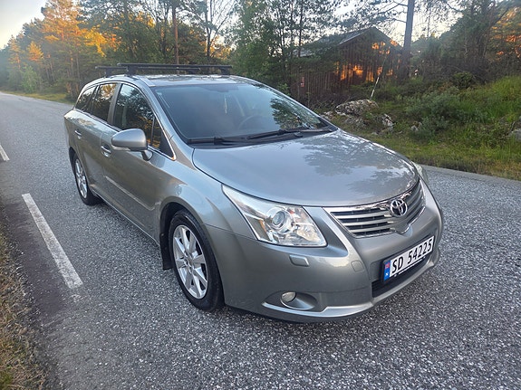 Toyota Avensis 17 of 30