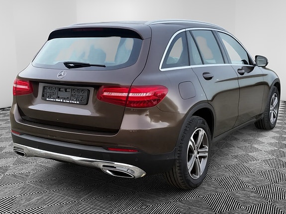 Mercedes-Benz GLC220 d 3 of 17