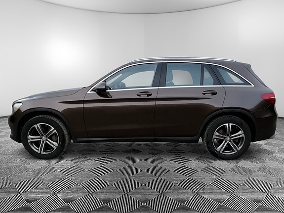 Mercedes-Benz GLC220 d 6 of 17