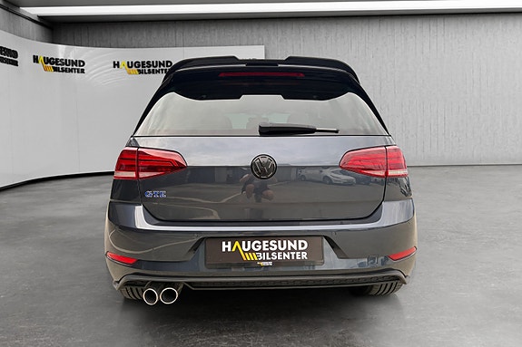 Volkswagen Golf VII 8 of 18