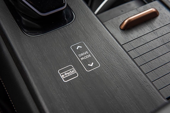 Nissan Ariya 13 of 27