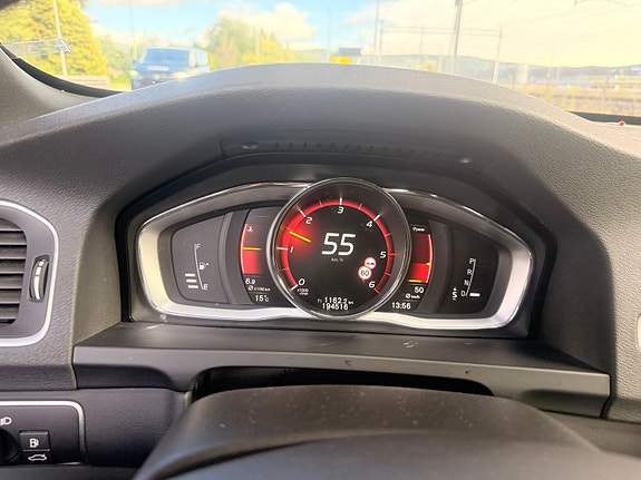 Volvo V60 26 of 29