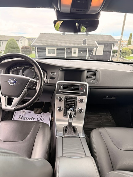 Volvo V60 9 of 29