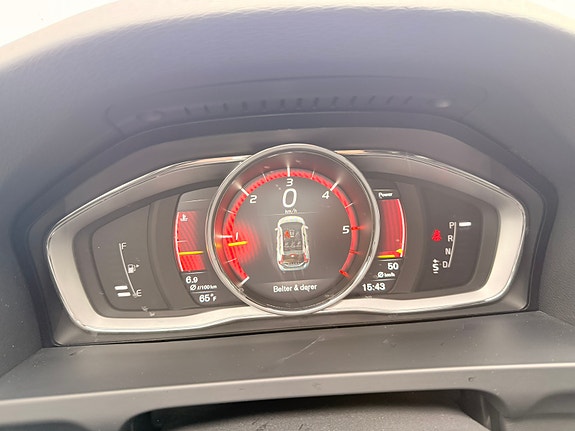 Volvo V60 16 of 29