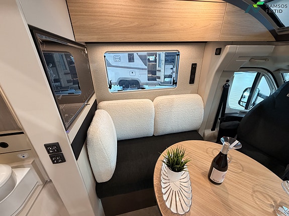 Bürstner Signature / SFT 7.4 | Face to Face | Queenbed | Uten senkeseng | Automat | Solcelle | Lithium 15 of 30