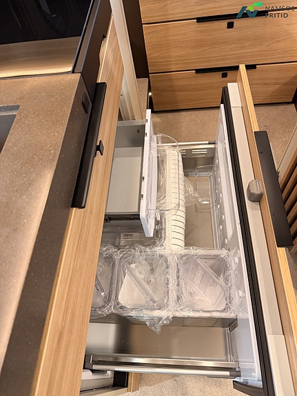 Bürstner Signature / SFT 7.4 | Face to Face | Queenbed | Uten senkeseng | Automat | Solcelle | Lithium 19 of 30