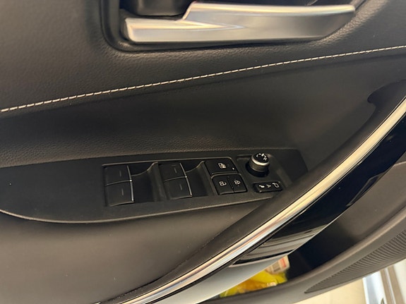 Toyota Corolla 16 of 19
