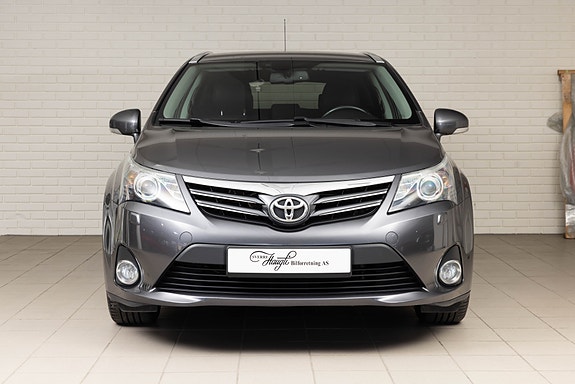 Toyota Avensis 3 of 23