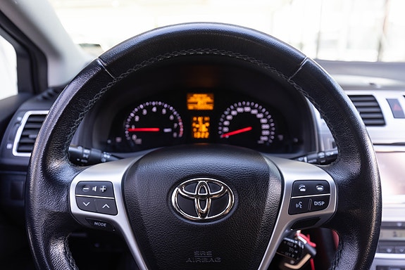 Toyota Avensis 13 of 23