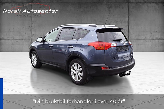 Toyota RAV4 6 of 30