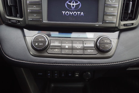 Toyota RAV4 29 of 30
