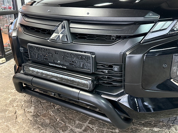 Mitsubishi L200 7 of 22