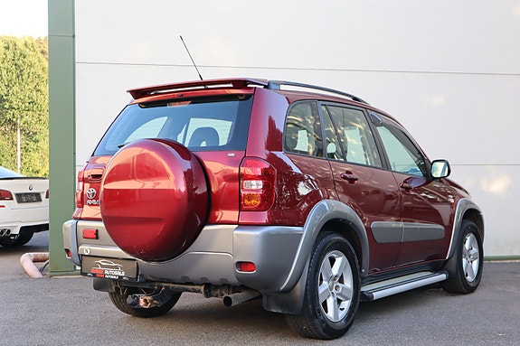 Toyota RAV4 10 of 30