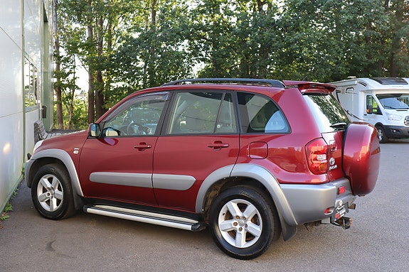 Toyota RAV4 13 of 30