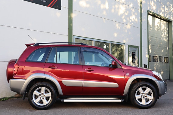 Toyota RAV4 9 of 30