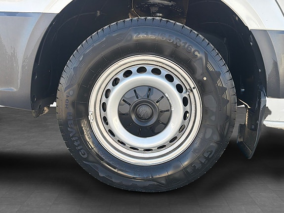 Volkswagen Crafter 8 of 16