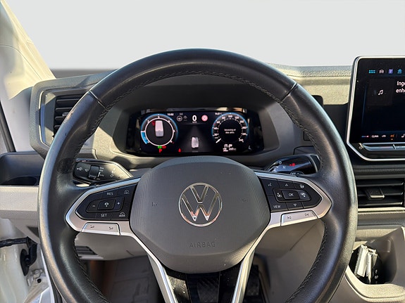 Volkswagen Crafter 16 of 16