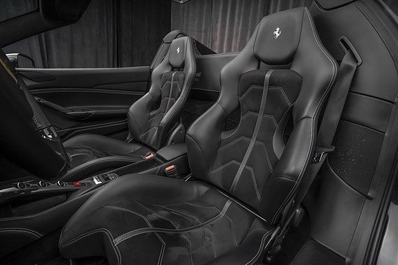 Ferrari 488 Spider 25 of 30