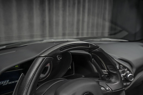 Ferrari 488 Spider 20 of 30