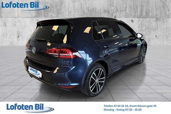 Volkswagen Golf VII 8 of 30